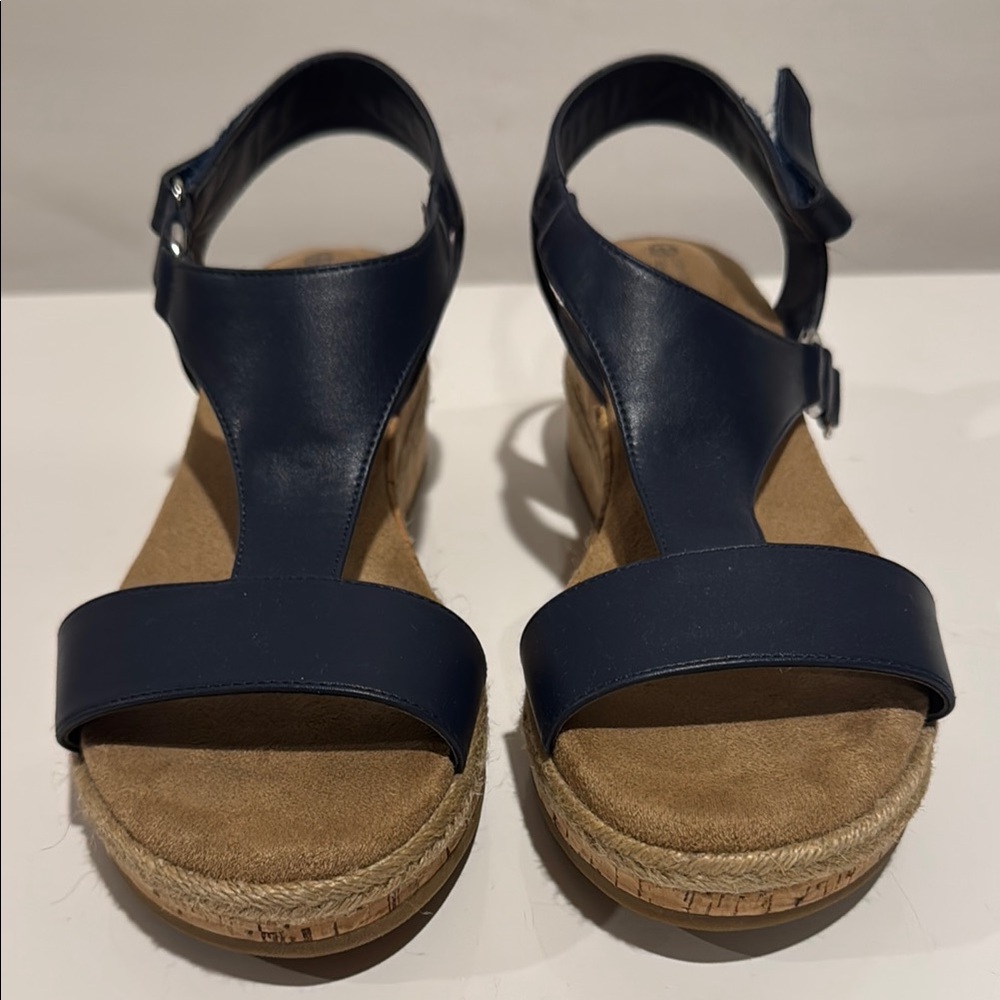 Giani Bernini Blue Sandals with Adjustable Straps